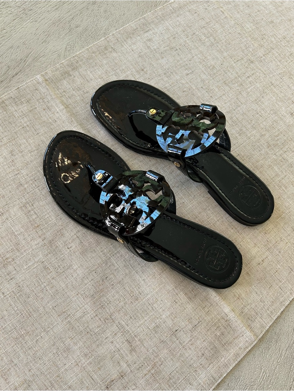 Tory Burch Miller, Black Patent, Size 9, Slightly worn - Picture 3 of 6